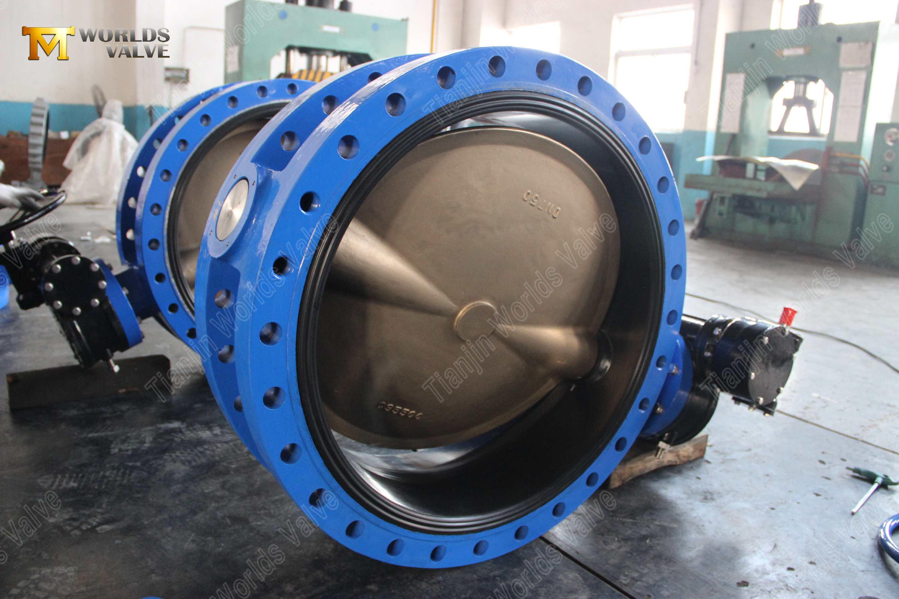 30 U-образный дроссельный клапан C95500 Диск из алюминиевой бронзы, устойчивый к морской воде (6).jpg